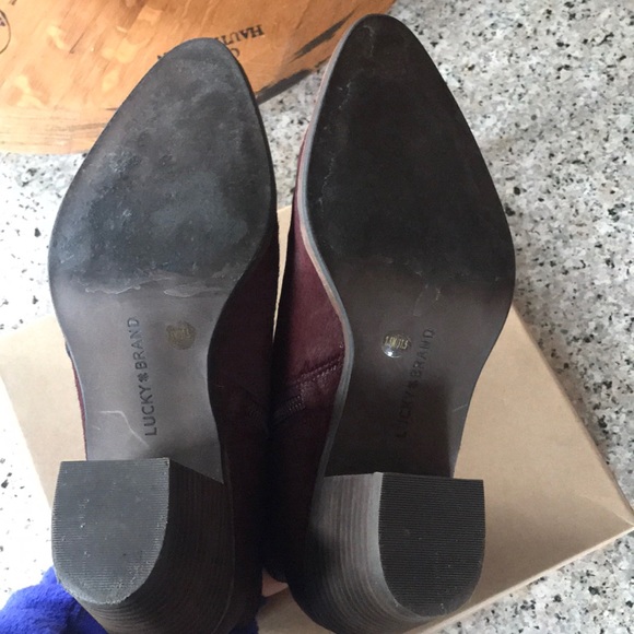EUC Lucky Brand Linnea Burgundy Wine Hair Bootie - Picture 6 of 8